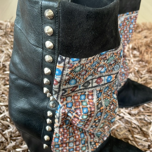 ISABEL MARANT Suede Printed Boots - Picture 5 of 12